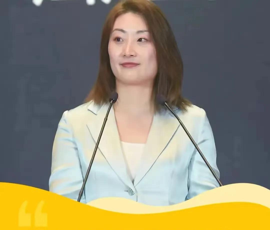 别心疼宗馥莉了，她根本不需要同情。个人理解：妾就是妾，不能觊觎正室系的财产，两个