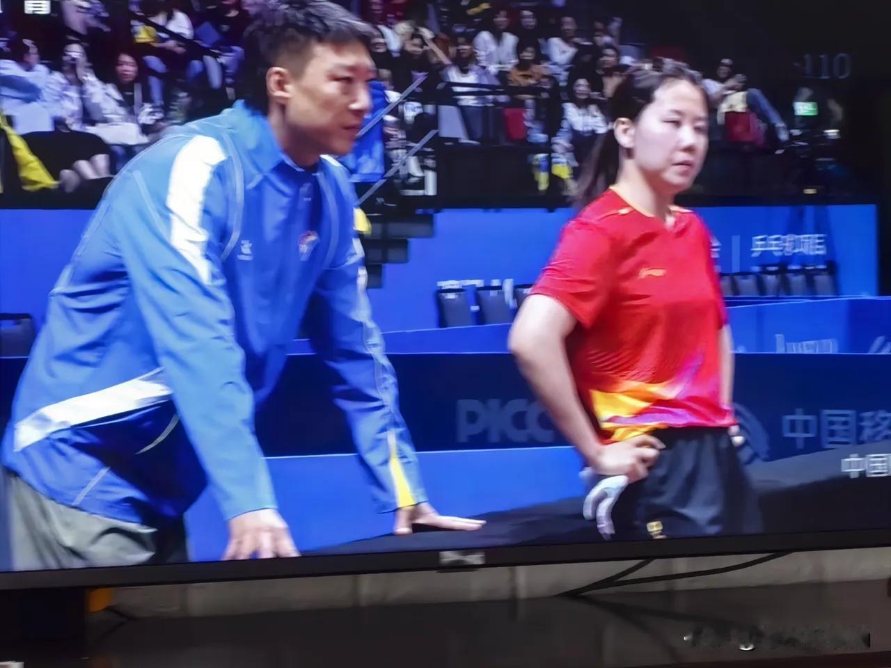 陈幸同本来有战胜朱雨玲的实力新教练与陈幸同暂停时沟通不畅看这张图就说明一切