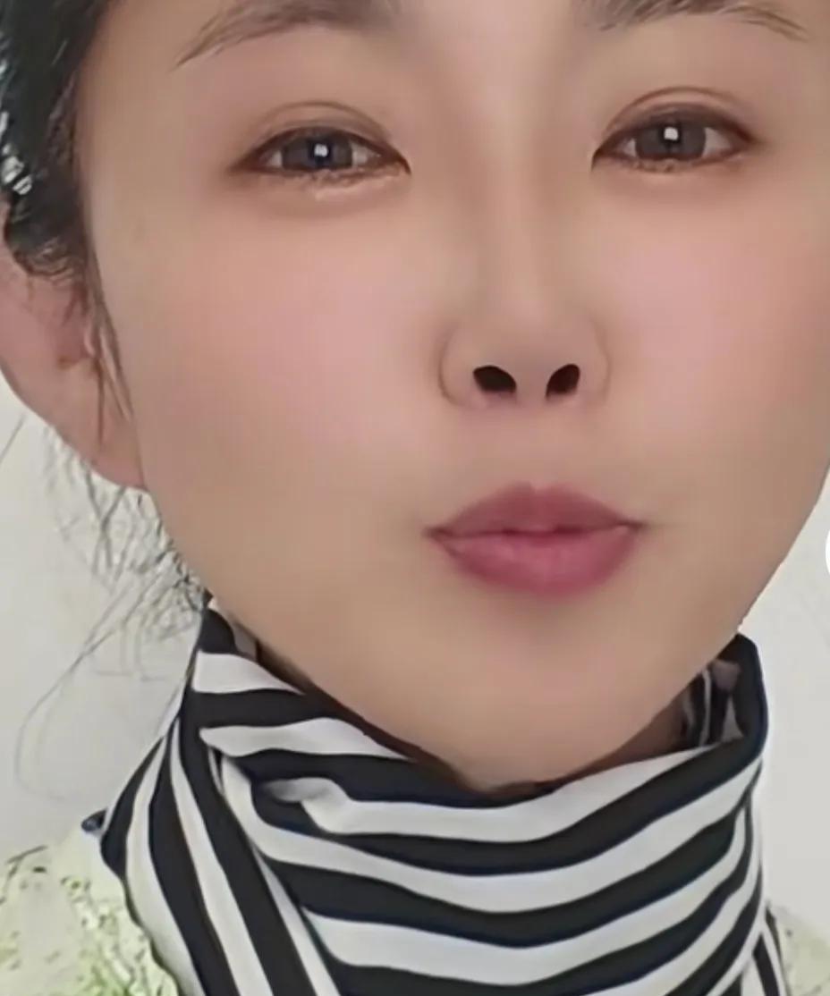 美女说的太对了！没有父亲的经济收入的支撑，母爱都是扯淡。父爱永远不会比母爱少一
