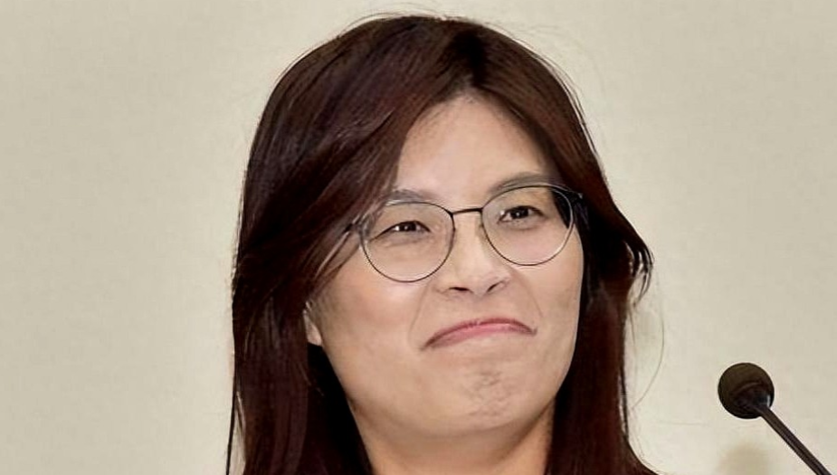 国民党主席选举又变天了！郑丽文民调以68%位居第一，郝龙斌则仅仅获得6%，处于垫