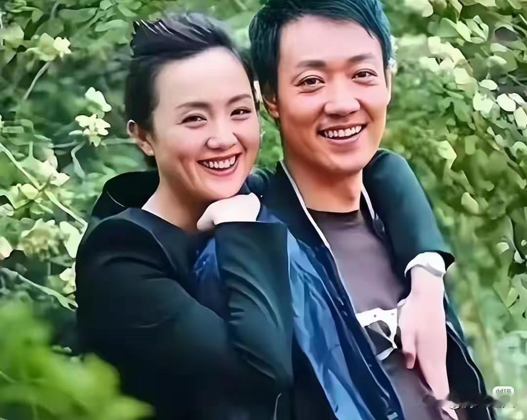 朱媛媛若能看见这一幕,得有多心疼?三个男人直奔大孤山,辛柏青状态让人心揪!