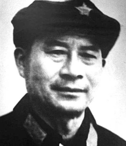 1960年，甘肃省酒泉的一个农民，在饥寒交迫下，终于闭上了双眼，这个曾经“身经百
