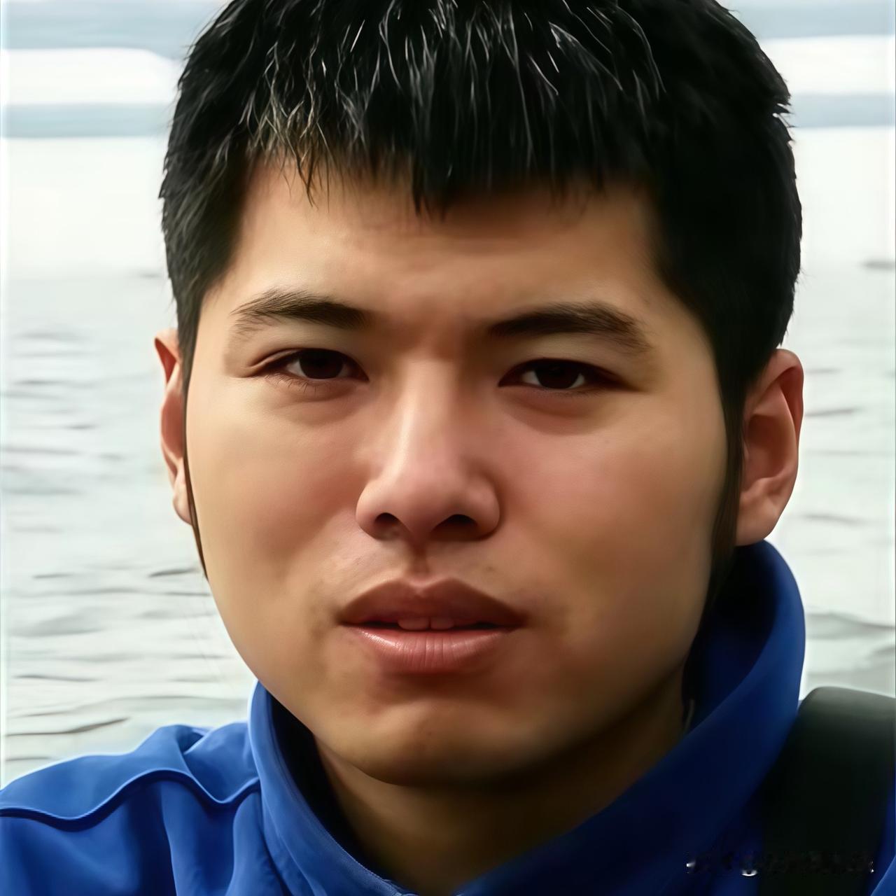 不查不知道，一查还真被《牛来》这波操作逗乐了，导演信雨萌凌晨票房喜报，
