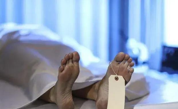 有一位进行丧葬工作30年的老人告诉我，绝大多数的人根本不知道，其实人在死后埋入地