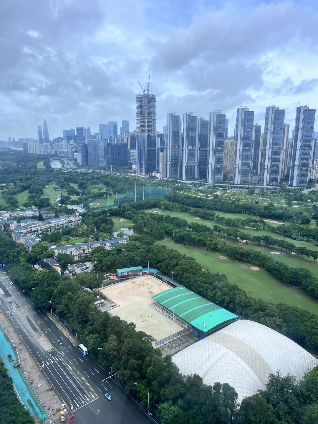 绿景白石洲8多万的单价，这个市场能买吗？
