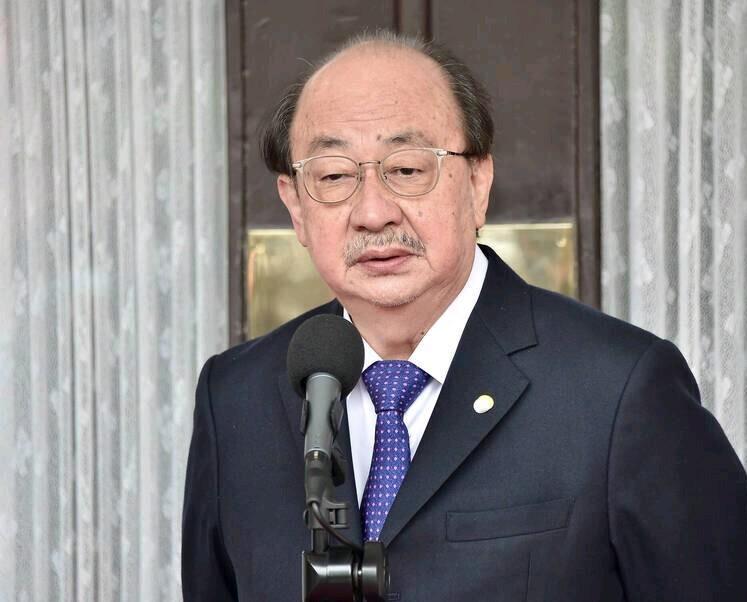 民进党立院党团干部将在本月底任期届满，柯建铭已表态将争取续任党团总召。民进党立委