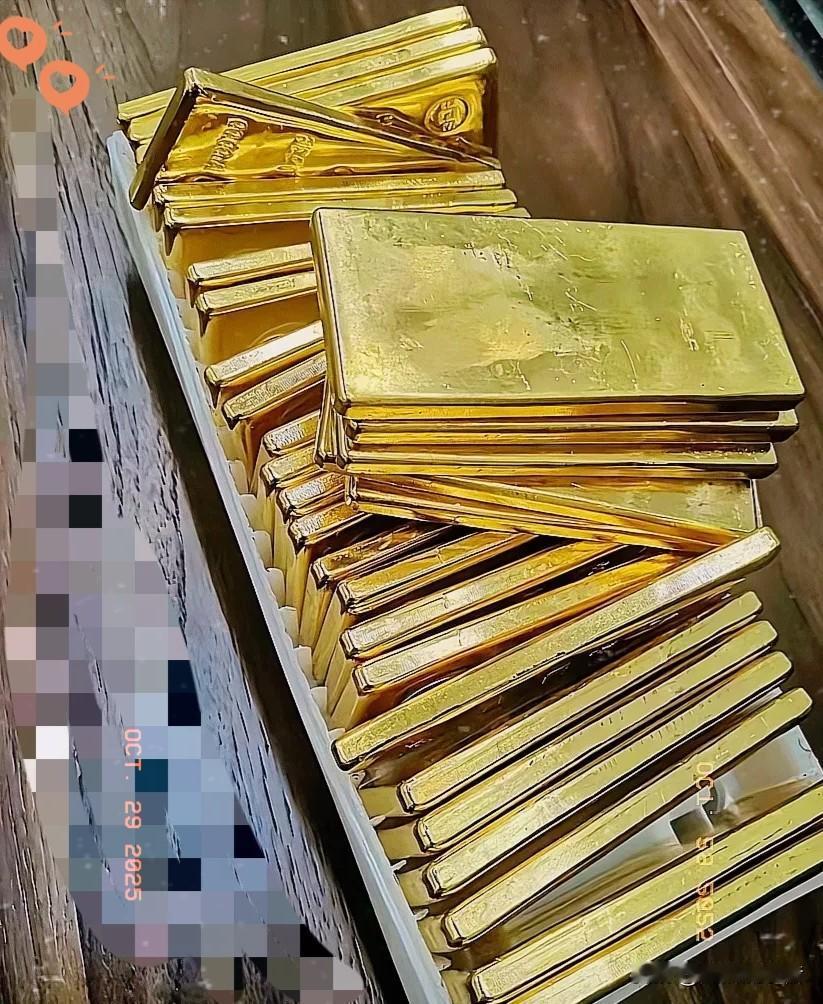 黄金市场彻底失控!真的是让人捉摸不透,27号还929,28号早上就919了,