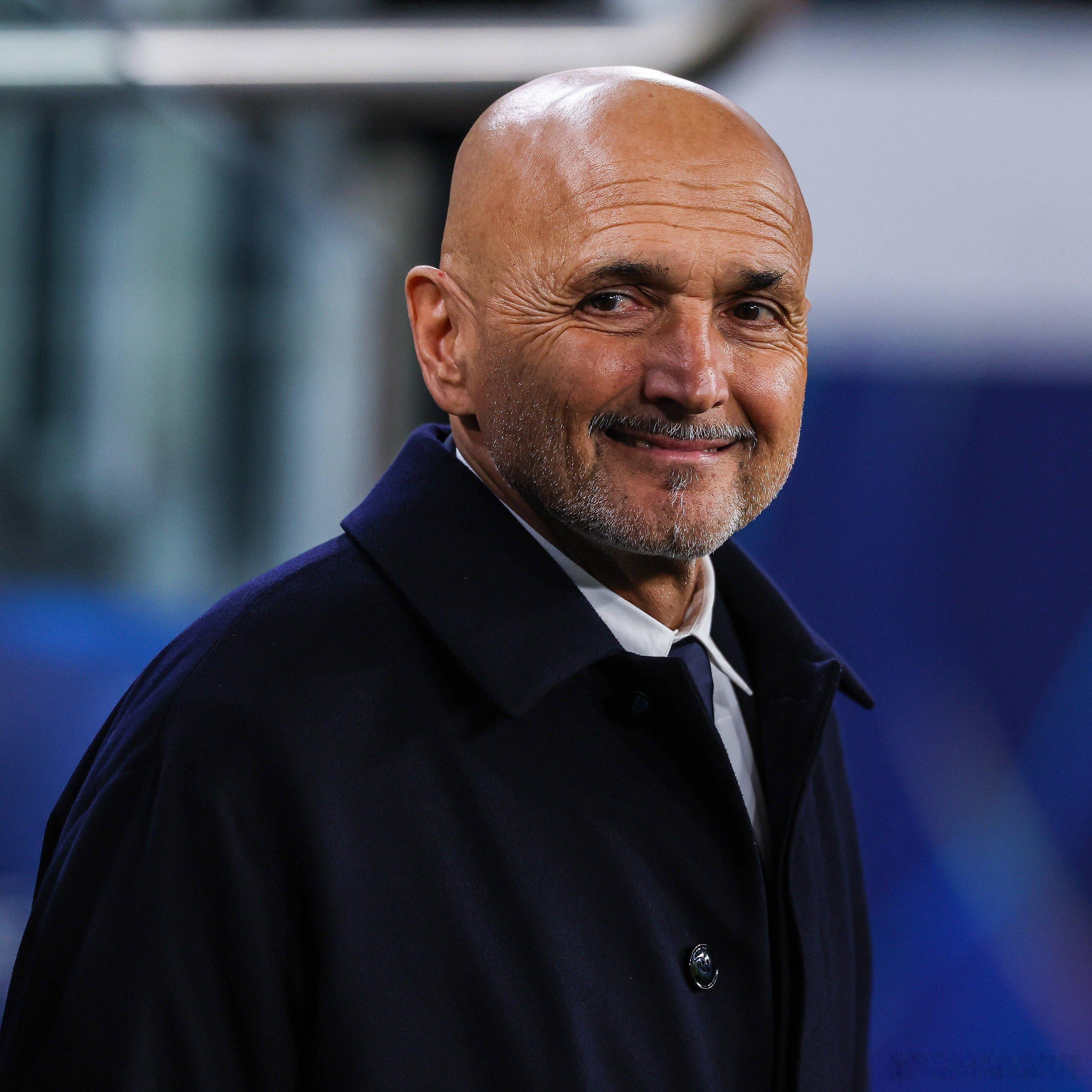 全尤文：科莫利和他的团队在一月的首要任务是补强中场，斯帕莱蒂希望能够寻找到一个“