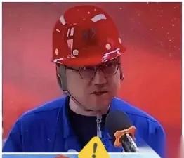 工资卡十年没摸过，我连他密码几位数都不知道。直到昨晚，他递给我一张存单，数字