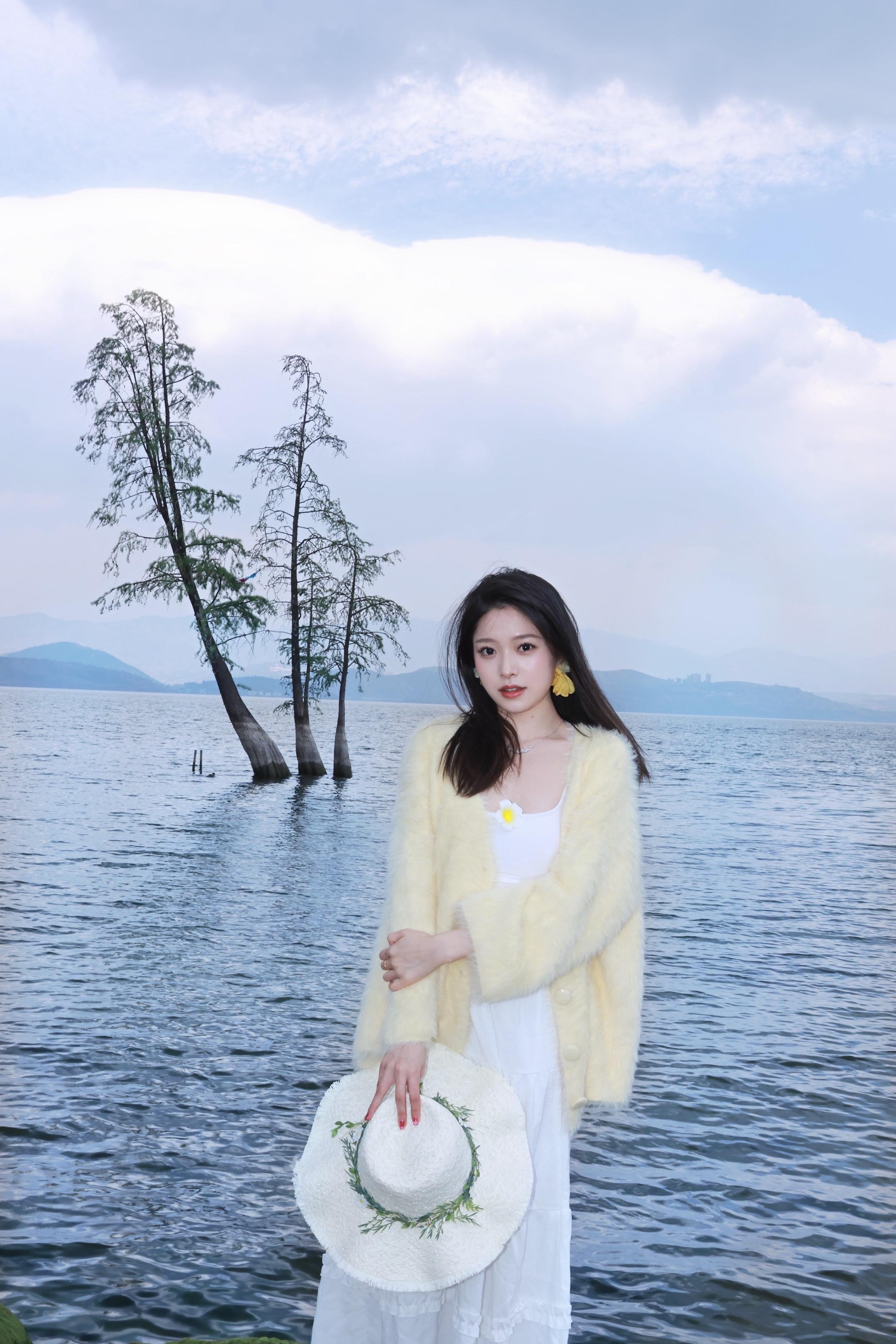 苍山下 洱海旁