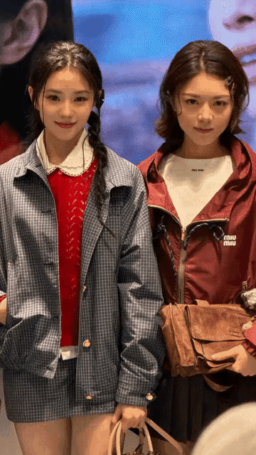 别的不说刘浩存颜值真能打，老谋子眼光太毒辣，能挑出电影脸。没有对比就没有伤害