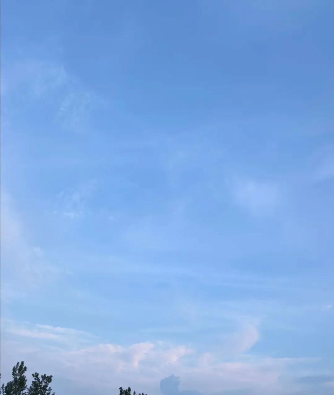 身弱的人一定是做内容，做事的，不像身强的人是做人的。但有一点是，身弱的人要想不被