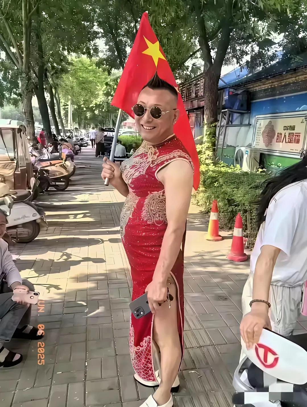 真是被高考的仪式感害死了！果然男人作起妖来，就没女人什么事了！这位爸爸大