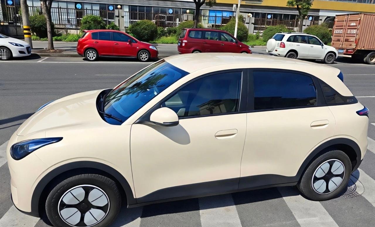 太难了，卷不动了，2026款吉利星愿，面对名爵MG4、极狐T1、五菱缤果S，怎么