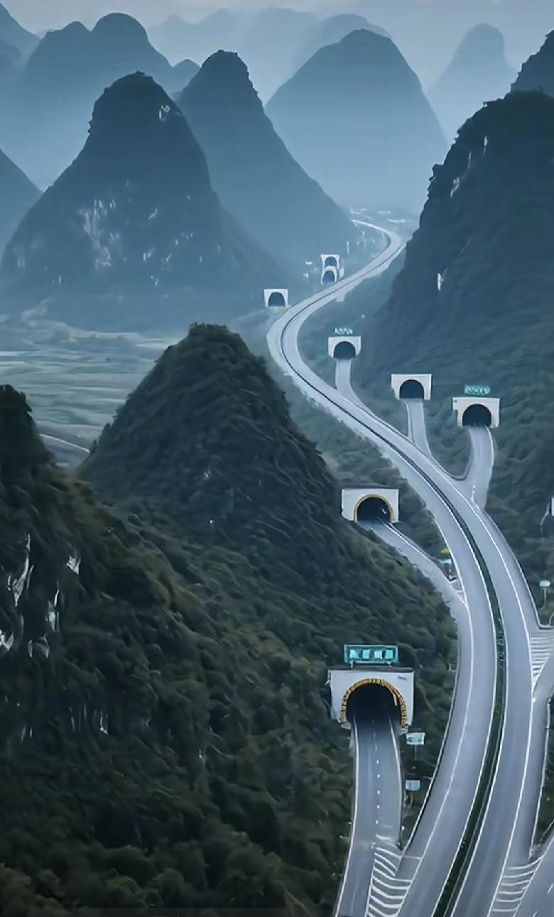 这些图应该是假的吧，那么多过山隧道？现在的AI技术，搞的人真真假假分不清。