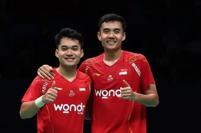 刚刚结束了一场2026泰国羽毛球大师赛男双决赛的激烈角逐，男双世界排名第16名的