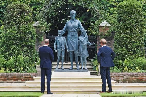 传闻威廉拒绝参与戴安娜纪念纪录片拍摄明年是英国戴安娜王妃逝世30周年，有消