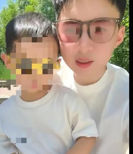 俗话说：听人劝，吃饱饭。这下好了，方博是喜提7天小黑屋了。绝无幸哉乐乎之意