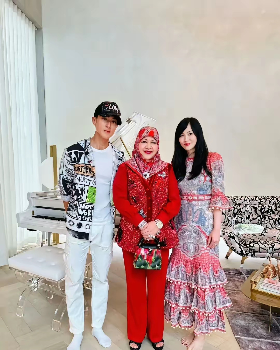 吴尊老婆好多漂亮的花👗啊