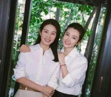 李冰冰的妹妹居然这么漂亮。