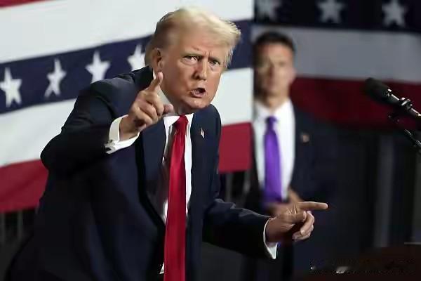 特朗普的精神似乎真的出了问题，不知他还能不能完成余下的任期。700万人示威开
