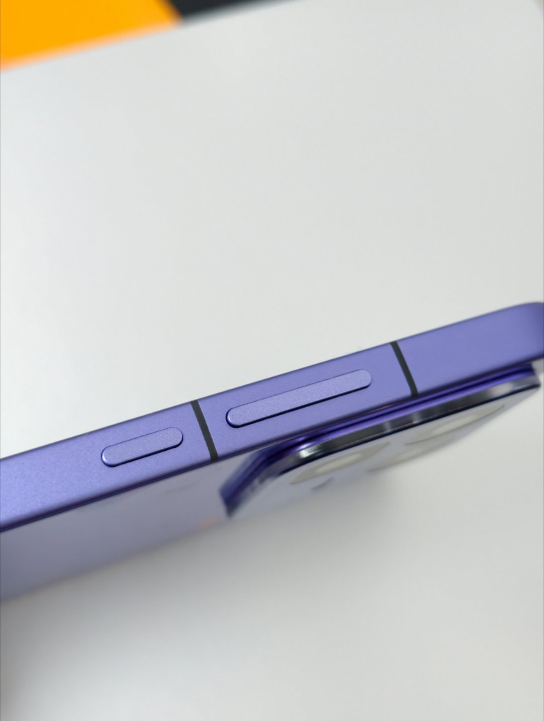 真我Neo8的酷安机主评分在9.4分，和我心里的打分差不多，在同级别机型中，体