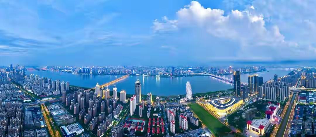 作为普通市民，我们可以这样助力南昌做大做强做大做强南昌不只是政府、企业的任