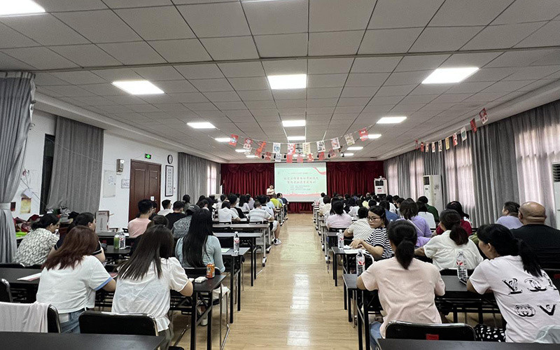 中华路街道培训社区工作者 解锁社区营造新思路