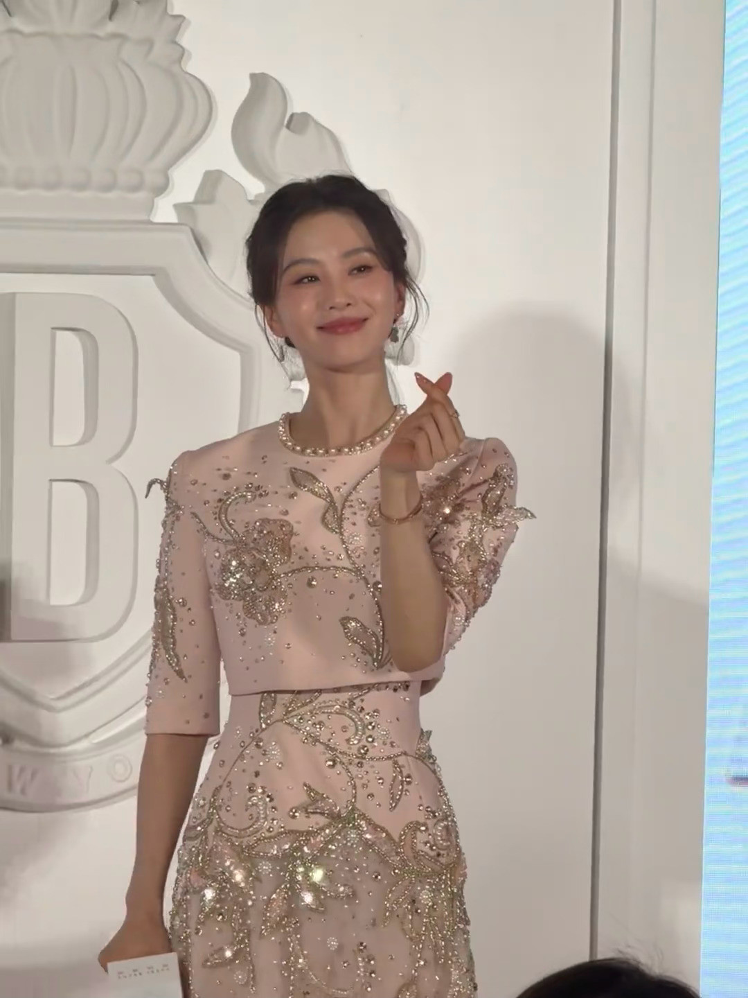 刘诗诗x比心🫰刘诗诗香气萦绕