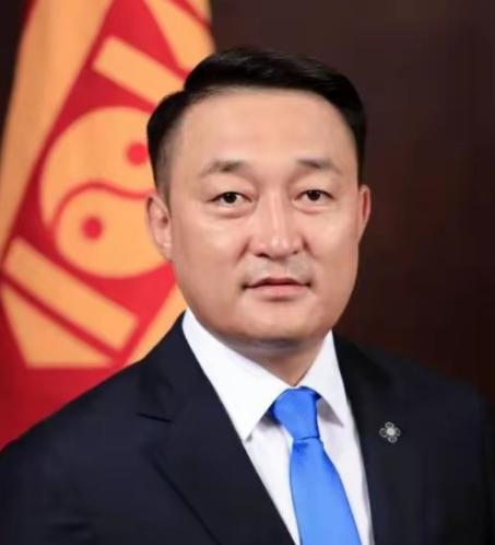 蒙古国政局“变天”？9月28日，蒙古国国家大呼拉尔主席阿玛尔巴伊斯格楞当选执政