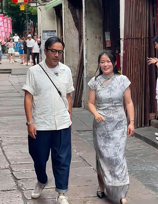 万万没想到，当年的湖南台台柱，如今变成大爷