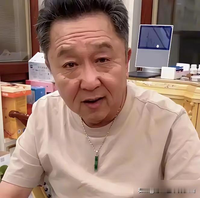被师父当面拒绝拜师，16岁于谦靠“跑勤”，换来一段没有摆知的师徒情！很多人羡慕于
