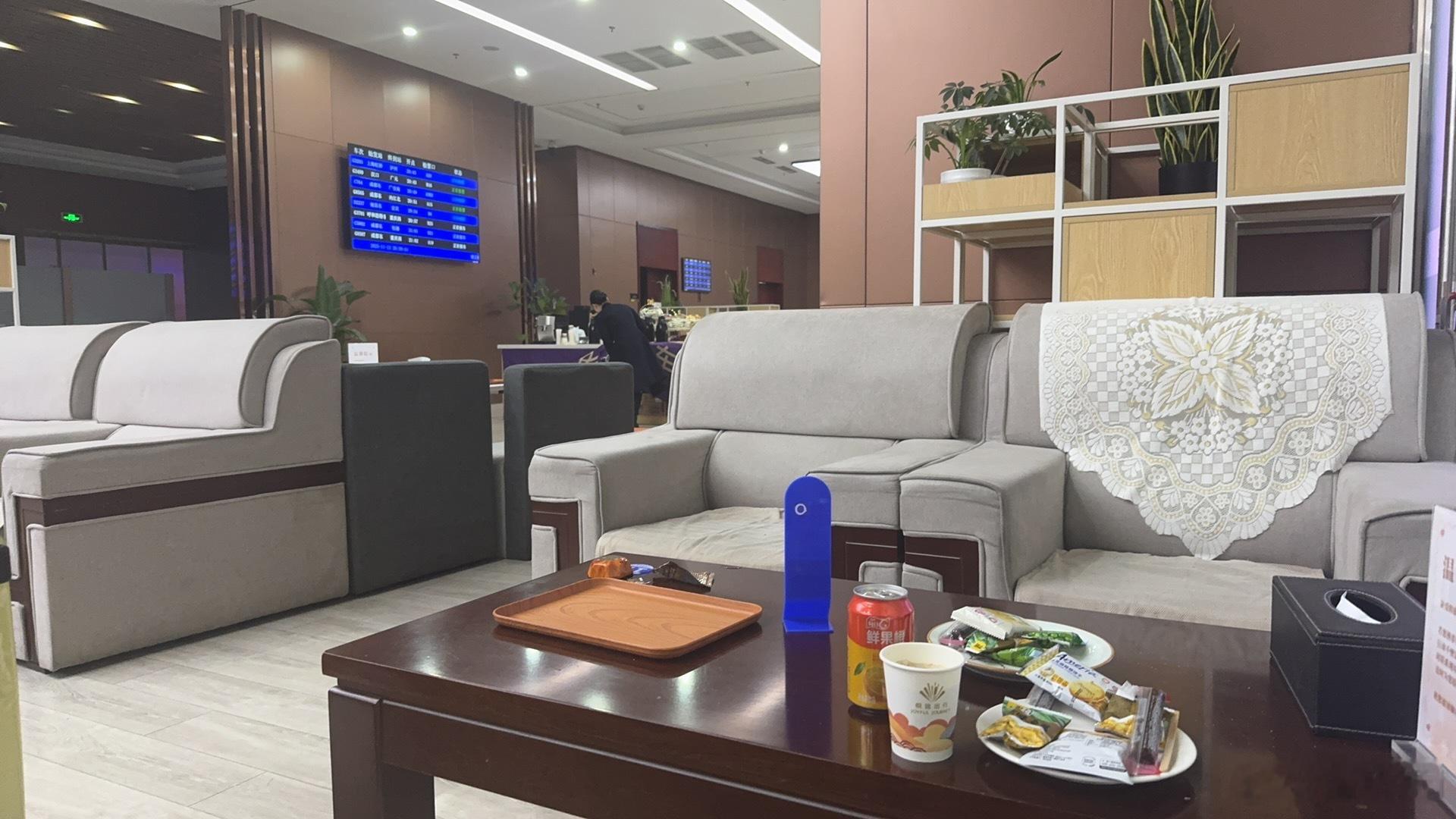 不行了，本土狗第一次进vip候车厅