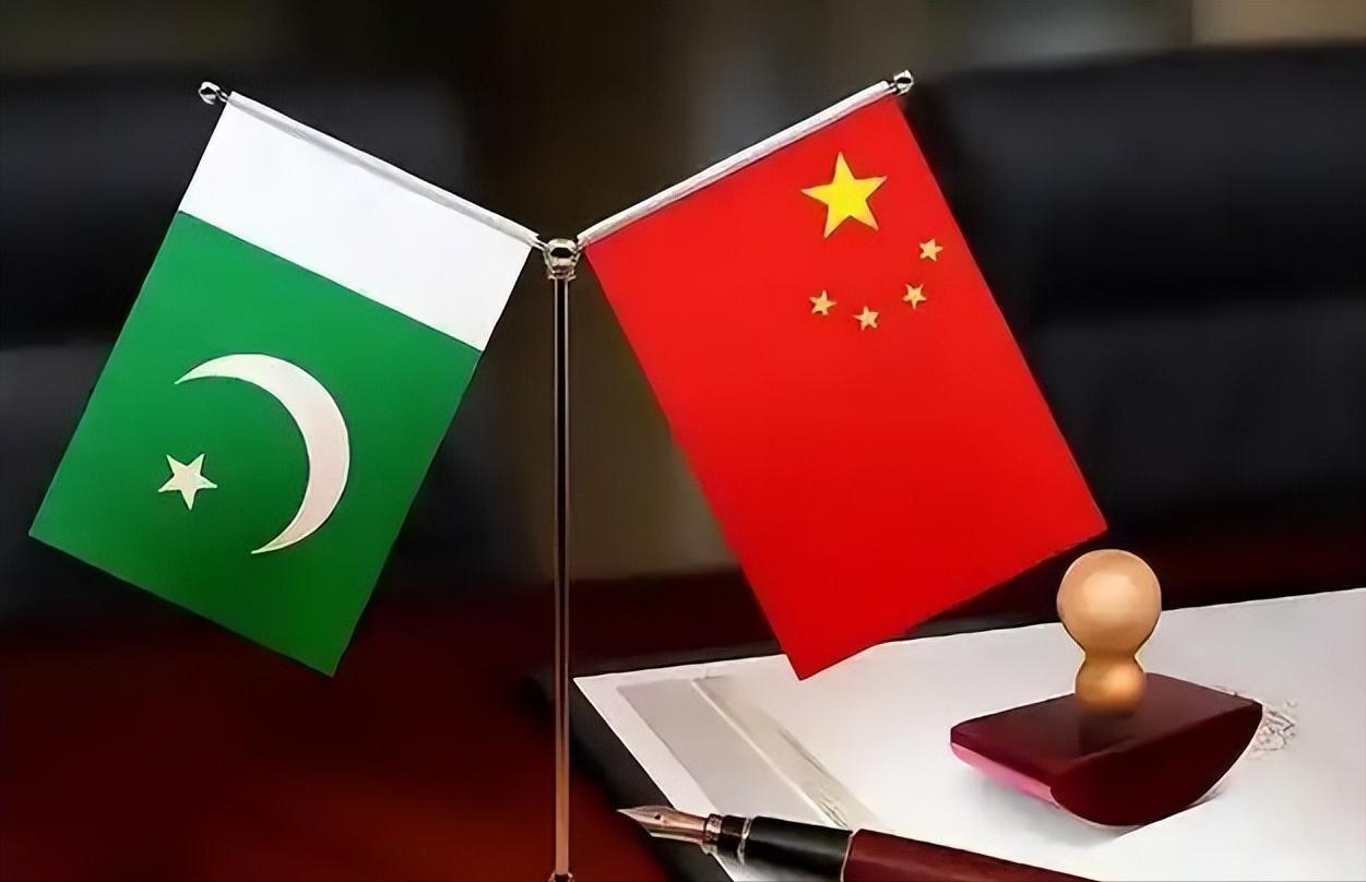 中国总算扬眉吐气了一回巴基斯坦拖欠中国约300亿美元外债，如今也终于有望逐步