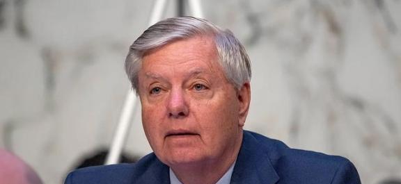 美国为何不直接冻结中国在美资产？就这么说吧，美国要是真冻结了，反而是帮了中国一把