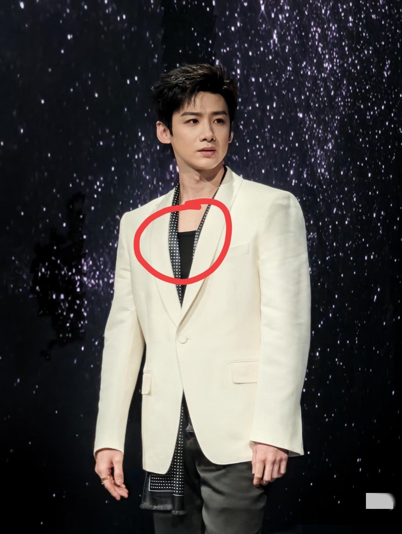 白敬亭这下真出名了！本来是内娱穿搭的劳模，结果这次却翻车了！理由更是让人哭笑