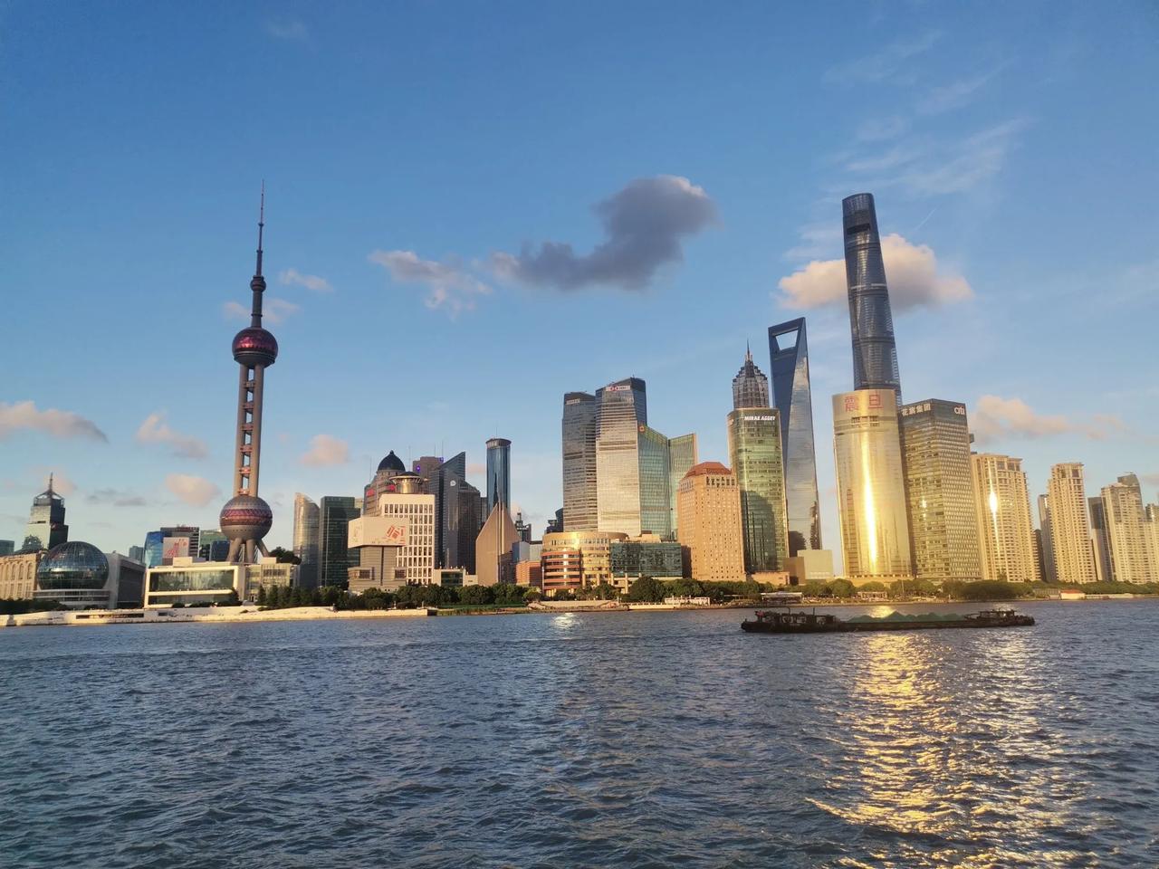 上海链家隐藏了历史二手房成交价，其实这就是掩耳盗铃，或者是画蛇添足，这个成交价其