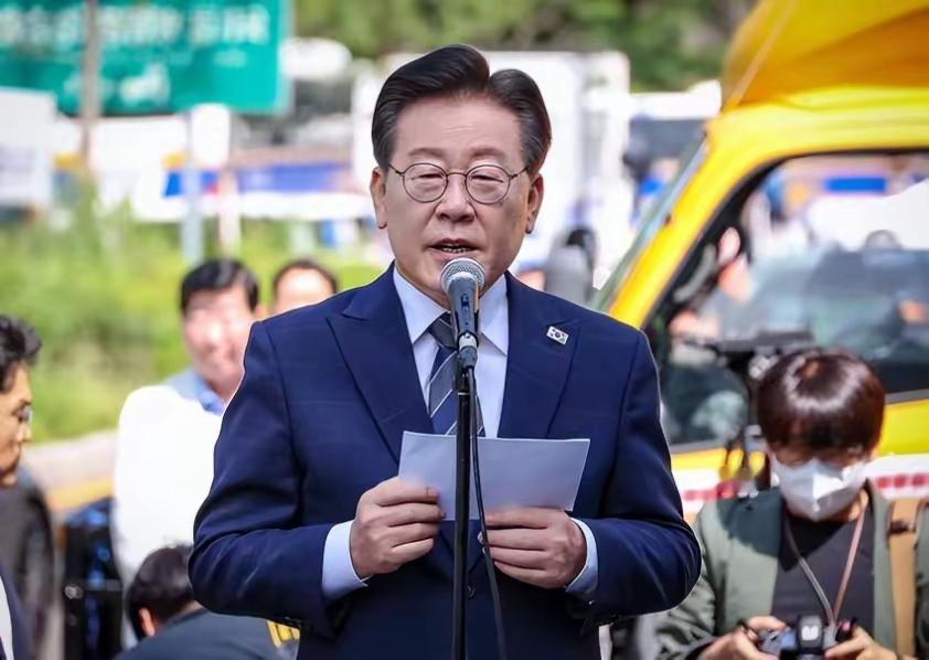 就在刚刚韩国政府正式宣布！11月6日，韩国政府周四新出了个减排提案，说要到2