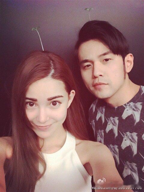 哈哈哈这应该是刚谈恋爱的时候吧