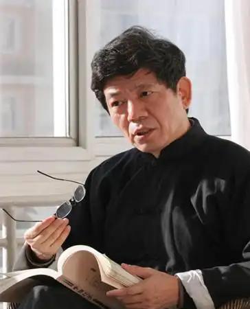 “中国人已经陷入群体性迷失！”清华大学彭林教授曾表示，现在我们从上到下都在喊发展
