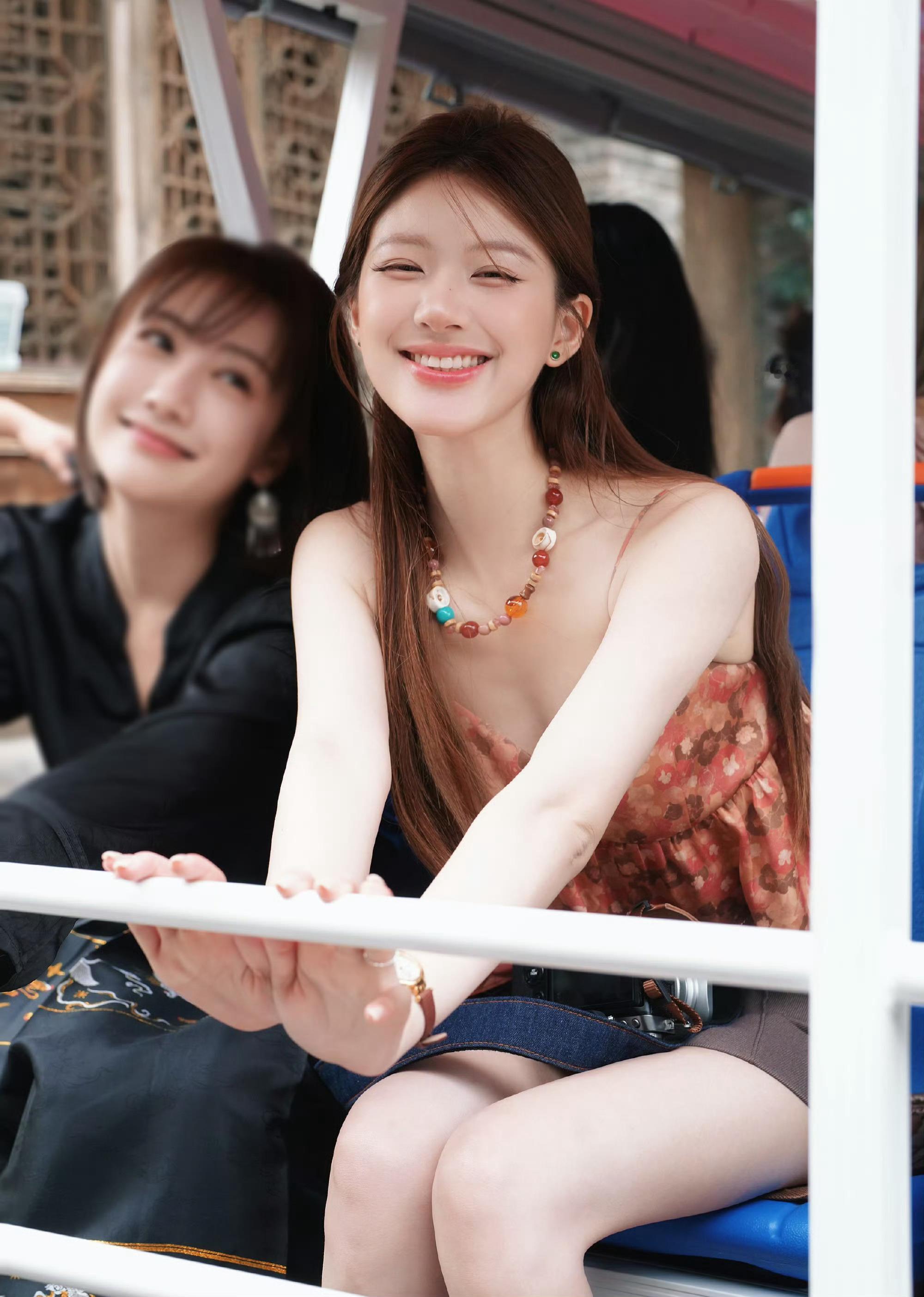 #赵露思#前年今天的妍妍耶！好多神图啊啊啊！美爆了​