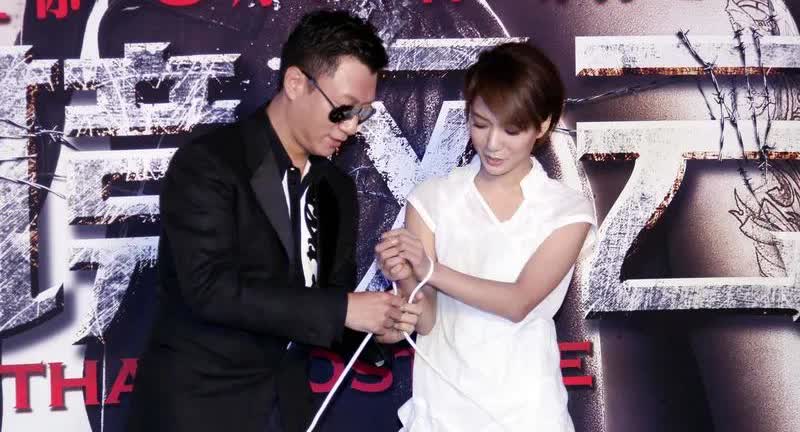有人说刀郎三次在南宁演唱时呼喊“梦梦王子”属于昏招，是犯糊涂之举。我却觉得，说其