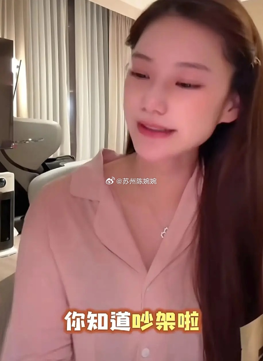 发现了没有？马小梅在暗戳戳的宣示着自己主权了。兰姐去看小汪宝儿，忍不住分享喜悦的