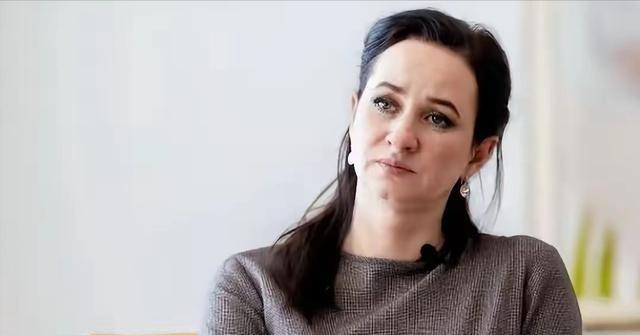 立陶宛，爱沙尼亚等小国的政客根本就没有认识到，或者干脆就没有这个认知能力：中美等