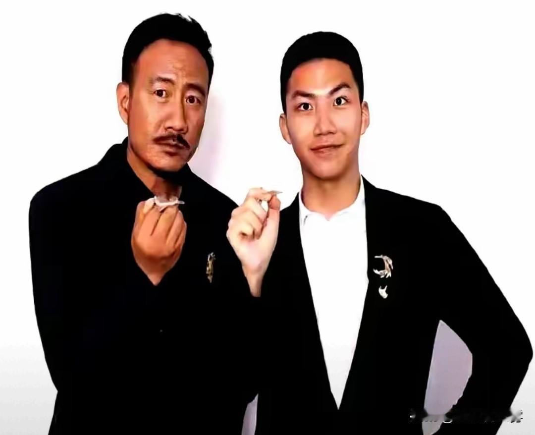 康康长大成了17岁的康康凭借190的身高和沉稳的气质，让刘嘉玲面子十足，风度不