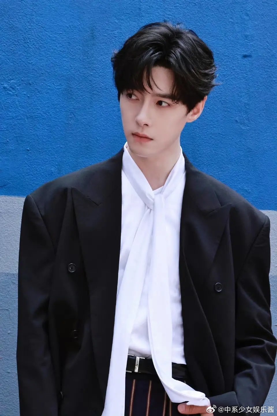 方逸伦这颜值，为啥演不了现偶