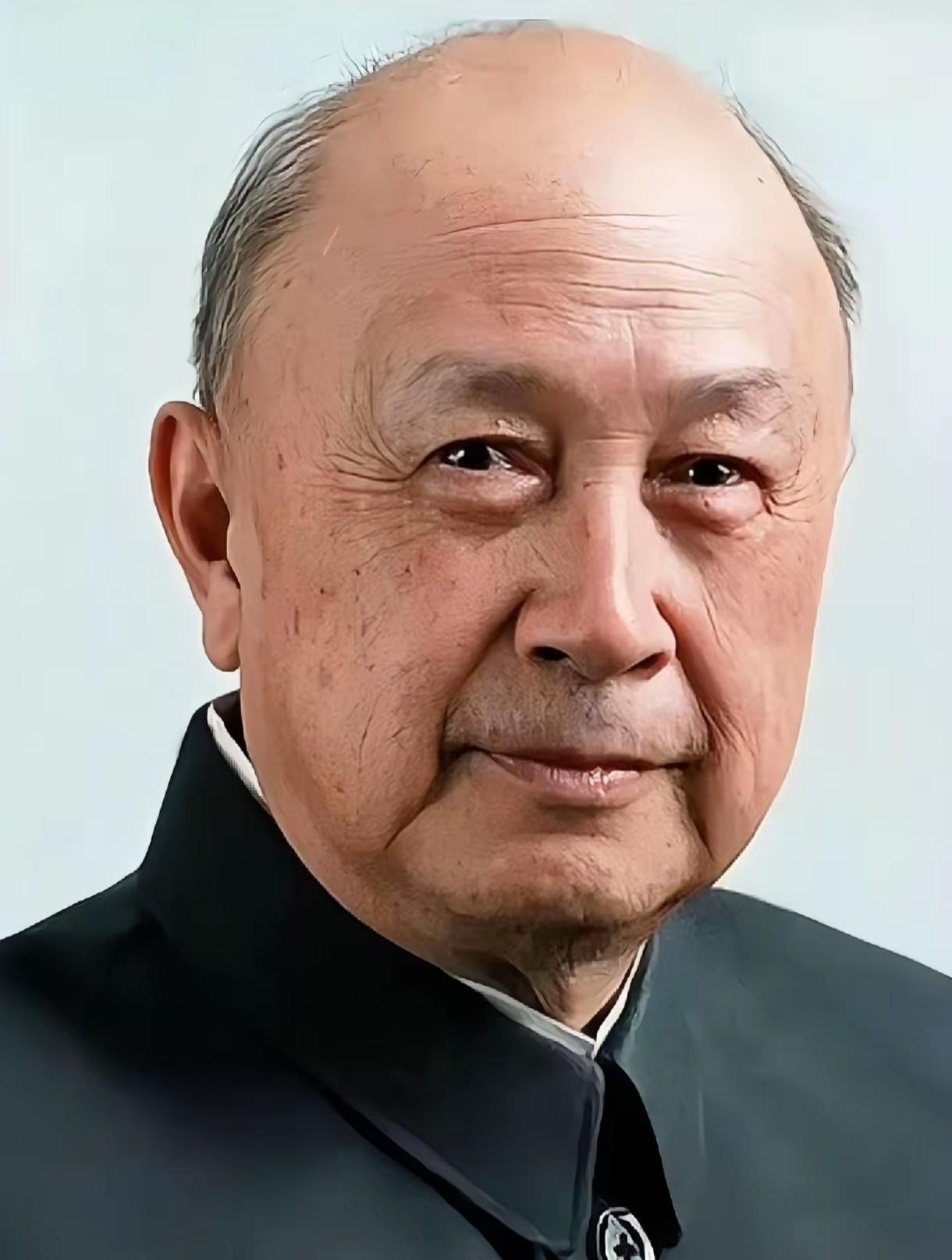 丝行倒闭了，钱家没落了，但真不是因为谁使坏。这事得从当时杭州卖生丝的生意说起，