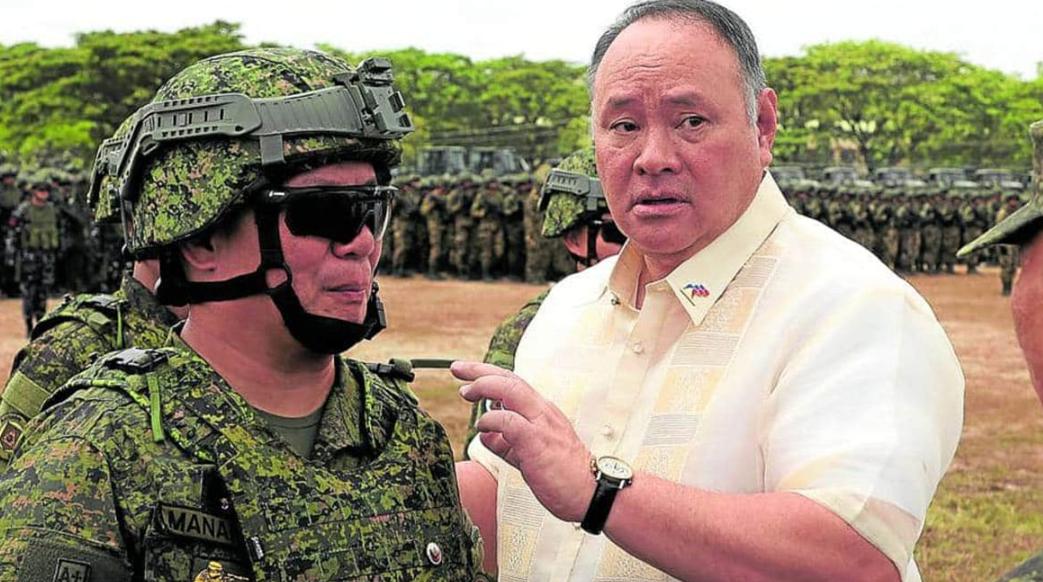 小马科斯养虎为患，军方公开站队特奥多罗，自己这个总统反倒被挤到了一边。特奥多罗的