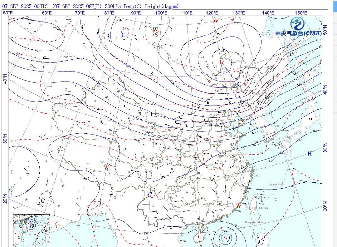 从今天的天气图实况来看，今天副热带高压依然强势控制了南方大部分地区，不仅是华南广