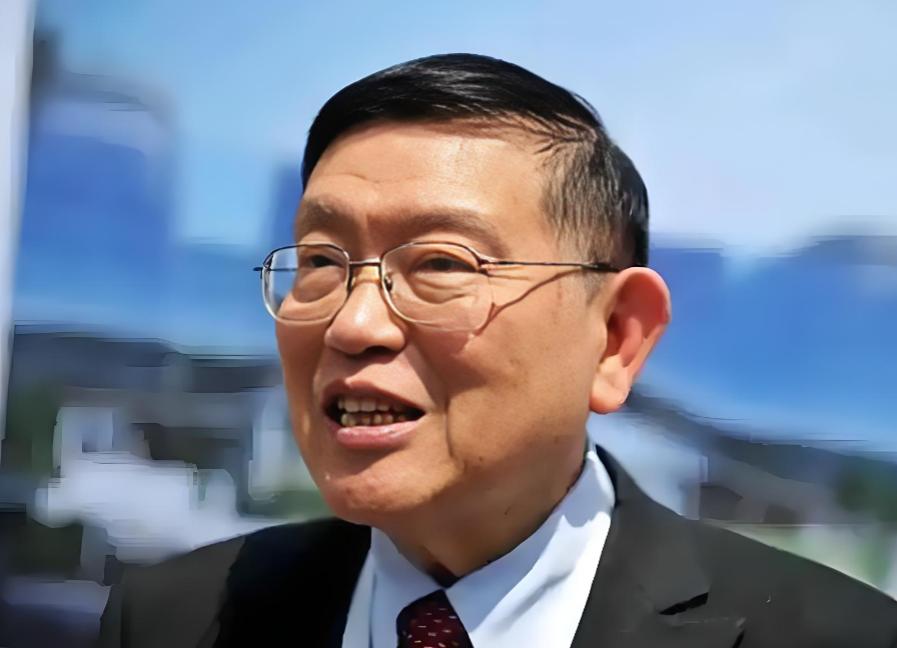 中芯国际创始人张汝京曾说，他在自己离开台积电时，台积电董事长告诉他，你敢去大陆，